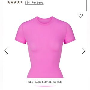 Skims tee shirt